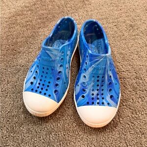 Native Kids Blue and White Water Shoes